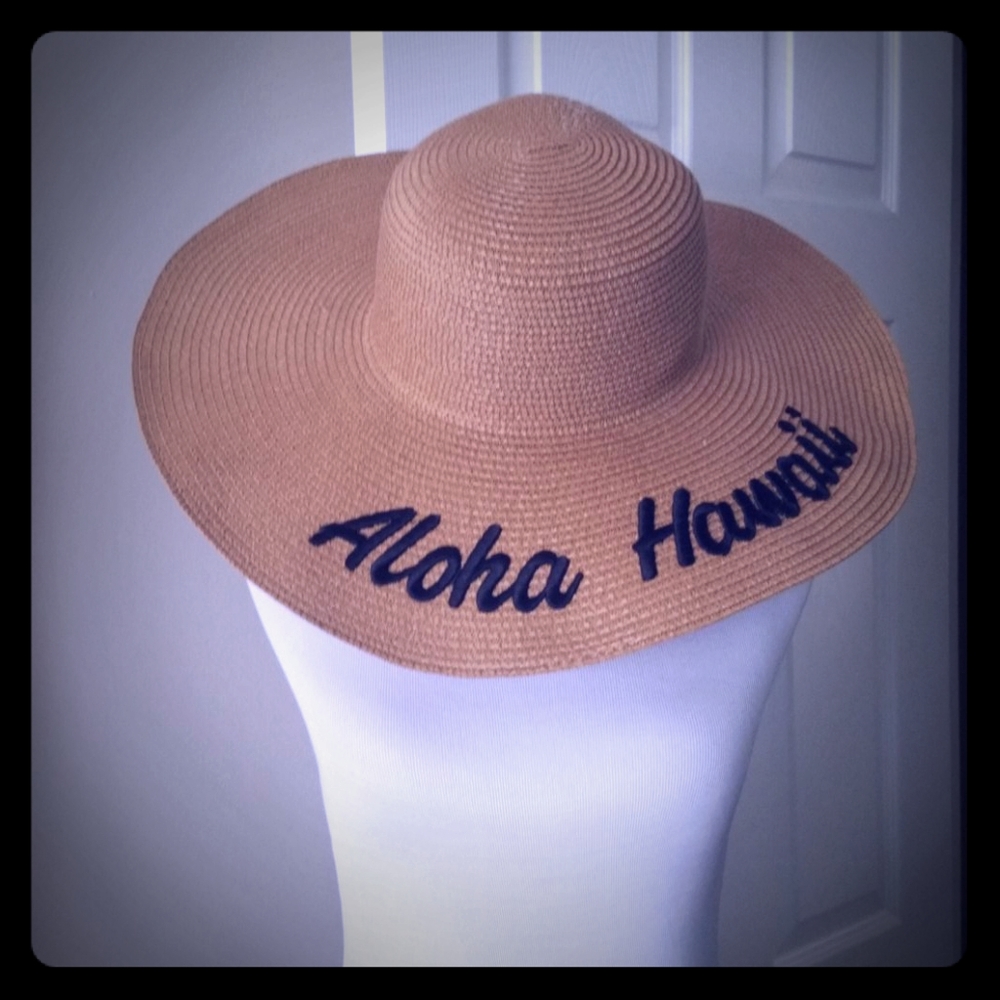 Sun hat Purchased in KAUAI in January NWOT
